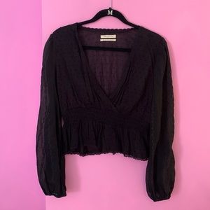 Urban outfitters women's size medium black pemblem top